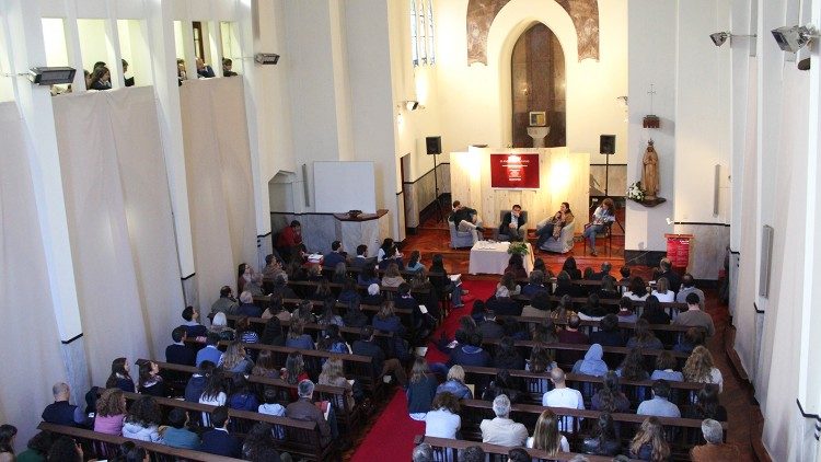 Fórum sobre os jovens, a fé e o futuro