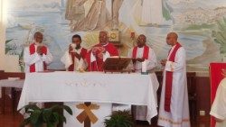 FRADES CAPUCHINOS DE CABO VERDE - CELEBRAÇÃO PRESIDIDA POR FREI FIDALGO.jpg