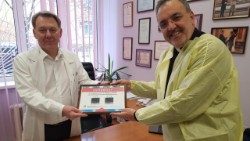 Papa Ucraina dono macchinari ospedale.jpg