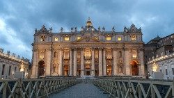 the-vatican-2139452.jpg