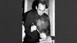 2018.12.13 Foto di famiglia Bergoglio da giovane.jpg