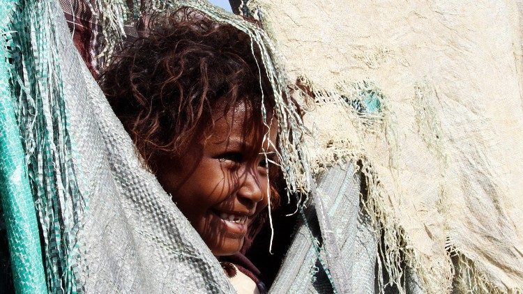 Crianças são as maiores vítimas do conflito no Iêmen