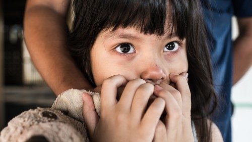 Vescovi Usa, nuovo Rapporto su abusi: in aumento le denunce 