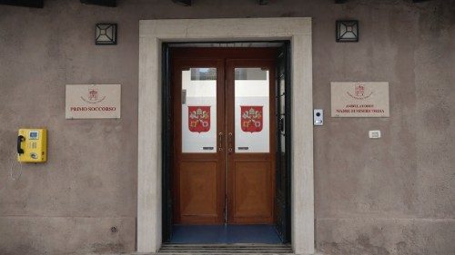 Atención amorosa en el ambulatorio querido por el Papa