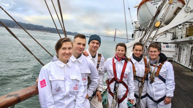 Los jóvenes polacos en el velero
