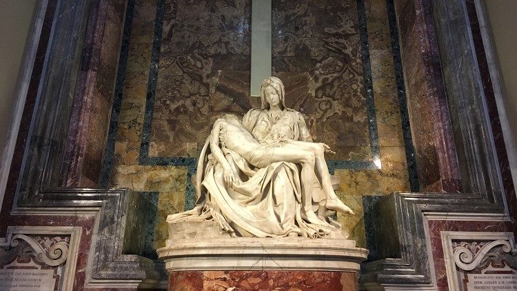 La Pieta, chef d'œuvre de Michel-Ange, se trouve dans la Basilique Saint-Pierre