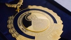 2019.01.27 medaglia toribio di mongrovejo.jpg