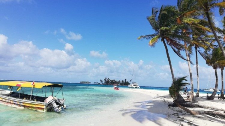 Los peregrinos polacos visitaron Guna Yala, y luego van a la Diócesis de Penonomé