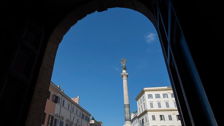Im Herzen Roms: Der Spanische Platz mit der Mariensäule