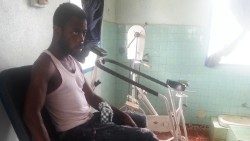 riabilitazione per un malato di lebbra.jpg