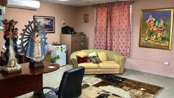 04d Deca - Hogar - L’ufficio con il quadro del Buon SamaritanoAEM.jpg