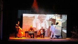 Spettacolo zingari 2 (1aem.jpg