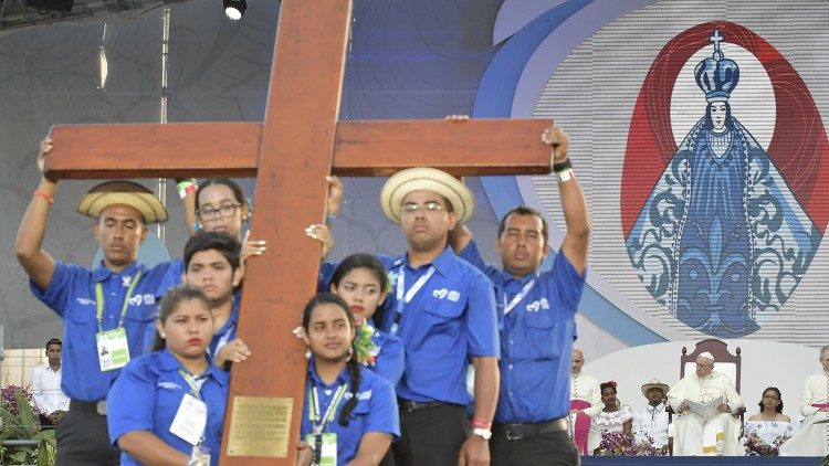 Via Sacra com os jovens na Cinta Costera