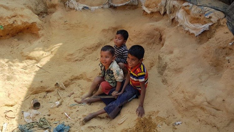 Sant'Egidio-Bangladesh profughi Rohingya4.jpg