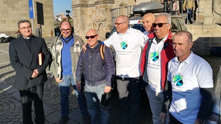 Bispo e sacerdotes da Diocese de Porto, Portugal 