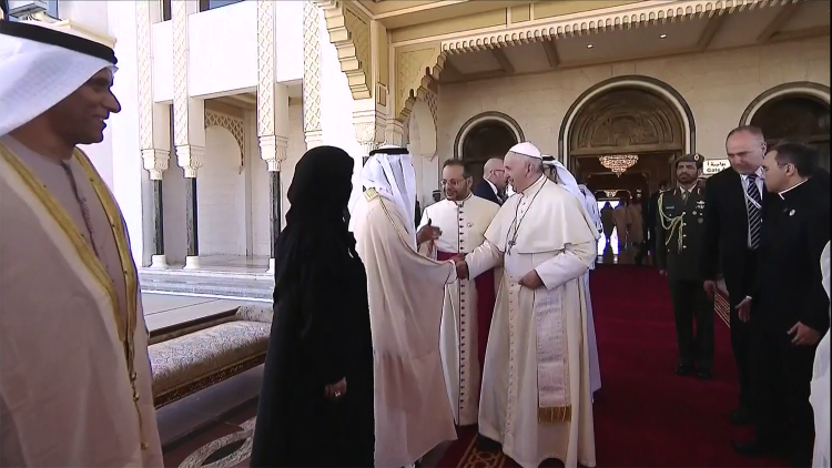 Cerimônia de despedida no Aeroporto de Abu Dhabi