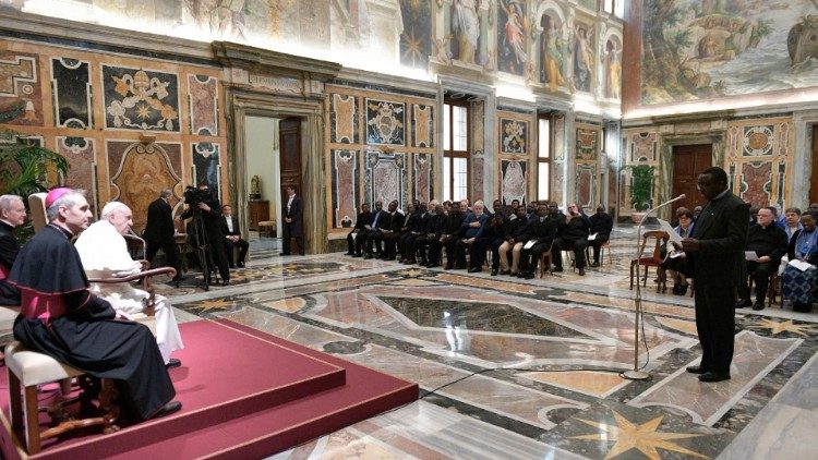 2019.02.08 Udienza Missionari d’Africa01.jpg