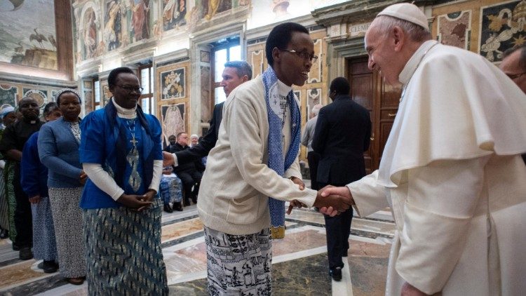 2019.02.08 Udienza Missionari d’Africa05.jpg