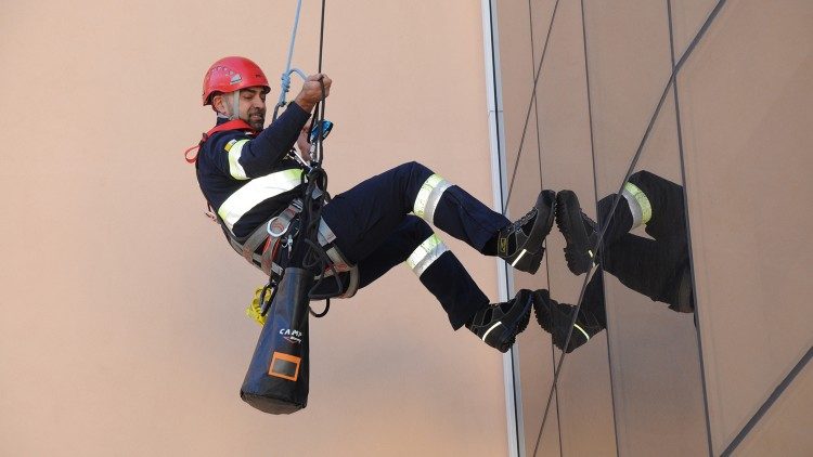 Ein hochkarätiger Einsatz für die Feuerwehrler des Vatikans - hier allerdings auf einem Archivbild