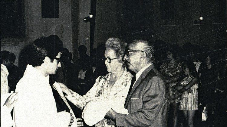 Con i genitori all'Ordinazione sacerdotale