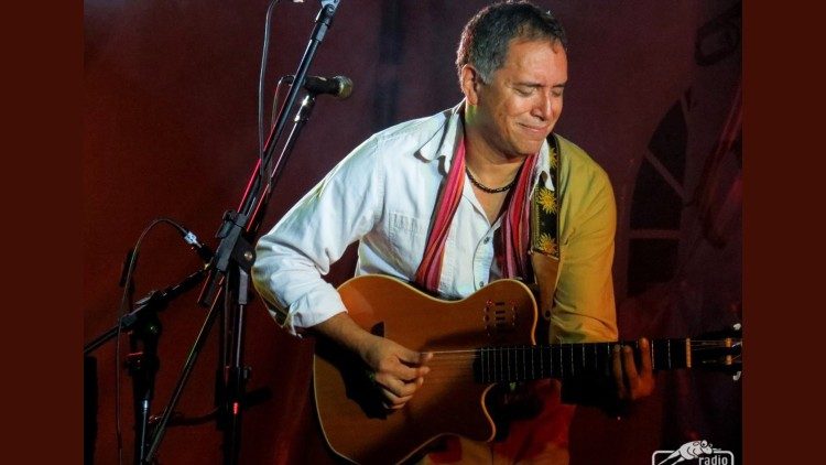 Guillermo Anderson en uno de sus conciertos