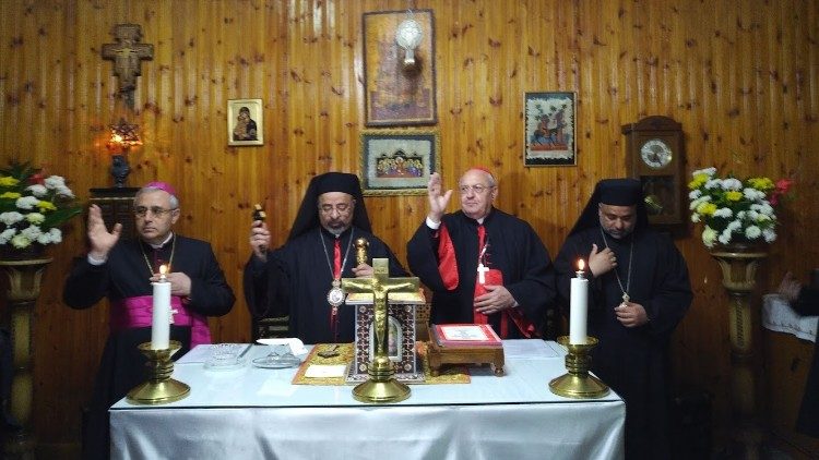 Kard. Leonardo Sandri (drugi z prawej)