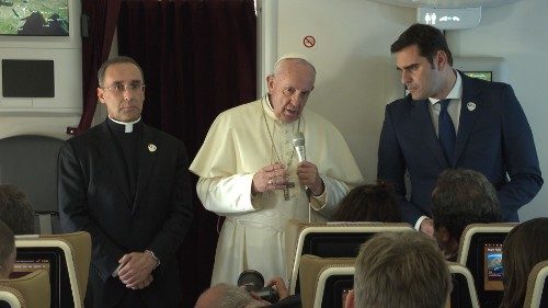 Abou Dhabi: le document sur la fraternité, une feuille de route selon Mgr Ayuso