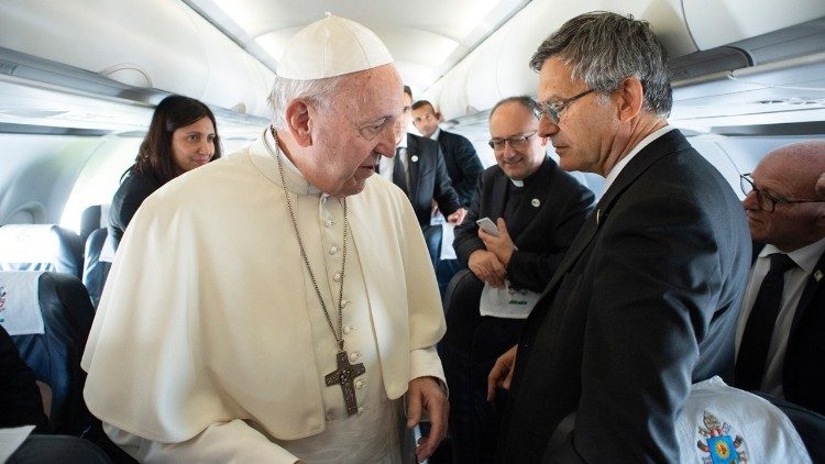 Паола Руфіні з Францішкам. Ілюстрацыйнае фота