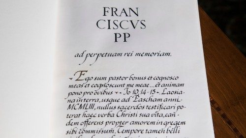 2018.03.13 libro tweet latino_16.jpg