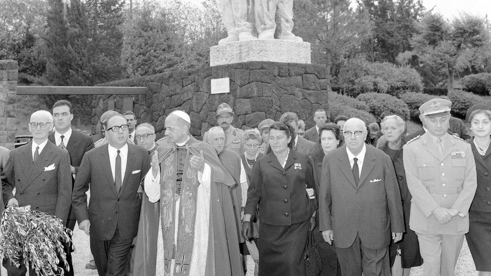 Visita di Papa Paolo VI alle Fosse Ardeatine il 12 settembre 1965