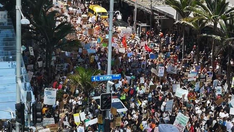 Greta Thunberg. Huelga mundial de los jóvenes en defensa de la tierra