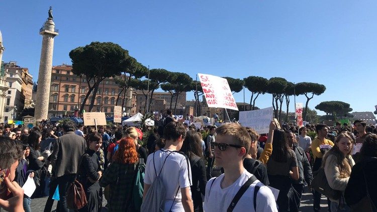 Huelgas en más de 1.700 ciudades de más de 100 países