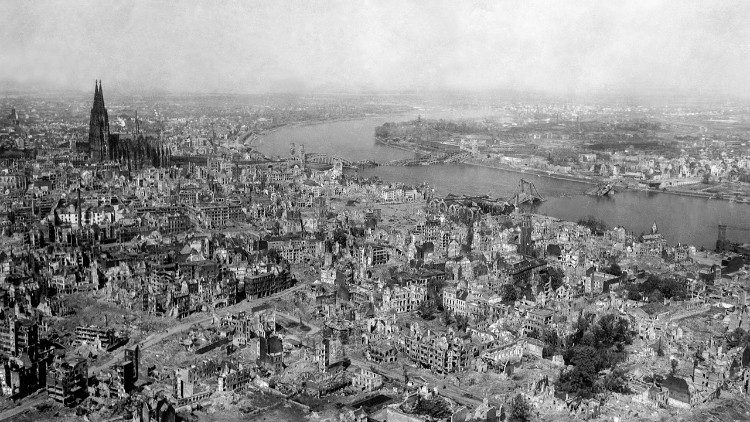 Destruction of city of Cologne during World War 2
