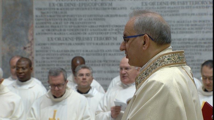 card. Parolin Gallone ordenación pobres cristiano