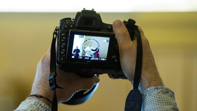 Escritor Daniel Mendelsohn comenta mensagem do Papa para o Dia Mundial das Comunicações Sociais 