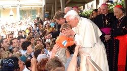 OPBG 150 - Watermark - Benedetto XVI visita 2005 seconda.jpg