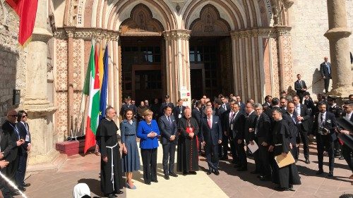 Consegnata la Lampada della pace al re di Giordania