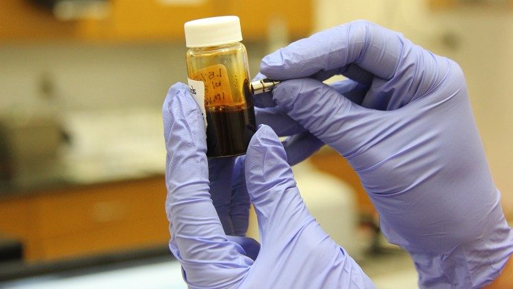 Das Wort Gottes kann man nicht in Naftalin einlegen...