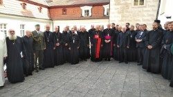 Card. Sandri a Praga 1.jpg