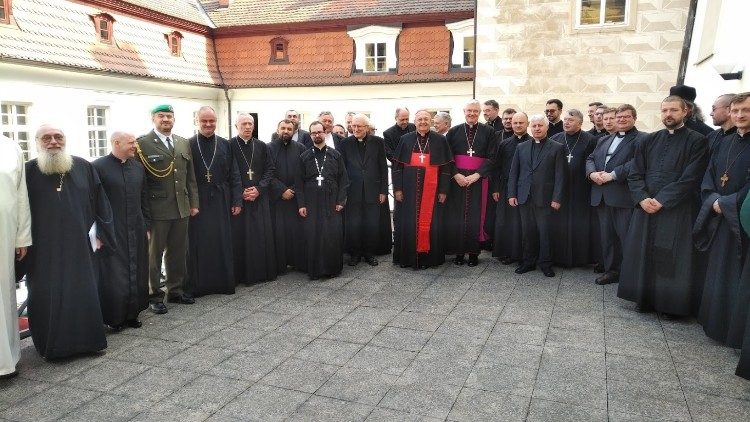 Kard. Sandri: wytrwaliście mimo wielu prób