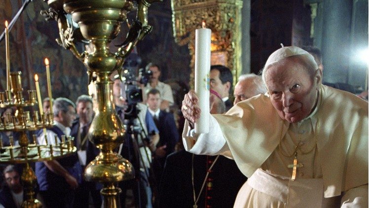 Św. Jan Paweł II w Bułgarii (2002 r.)