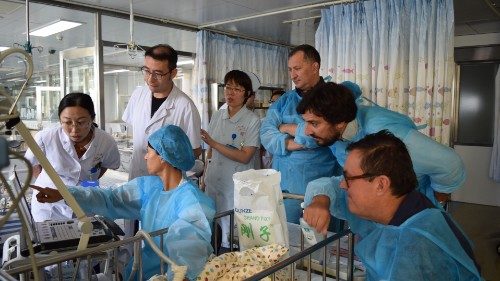 Bambino Gesù: 12 progetti in 10 Paesi per la cura dei piccoli