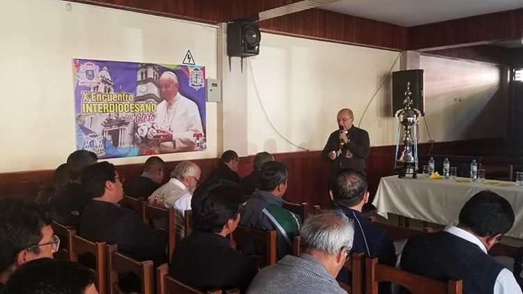 Del 23 al 25 de abril, se está llevando a cabo en Perú, el X encuentro interdiocesano del Clero, organizado por la Diócesis de Tarma