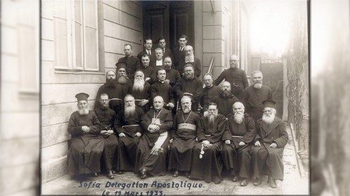 Il Papa in Bulgaria per lanciare un messaggio di pace tra i popoli