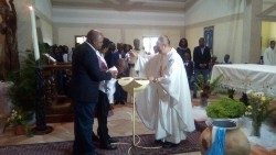 Baptismo na Paróquia N. S. das Candeias.jpg