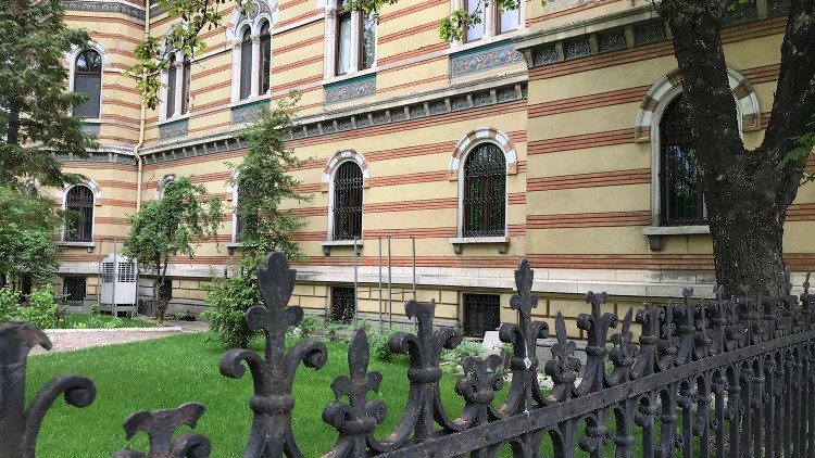 2019.05.03 Attesa santo Sinodo 01.jpg