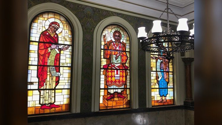 2019.05.03 Attesa santo Sinodo 04.jpg