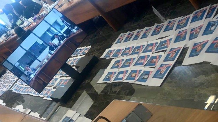 2019.05.06 incontro minerie al dicastero sviluppo umano integrale 02.jpg