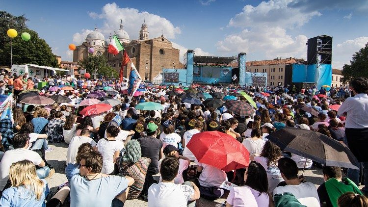 Giovani del SermigAEM.jpg