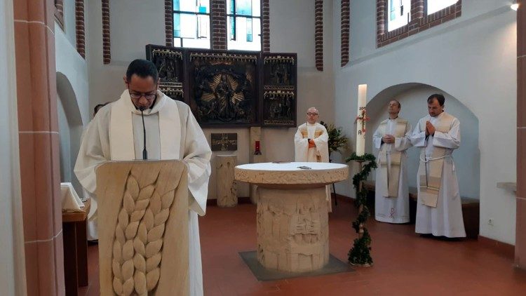 athletica Vaticana Wittenberg messa 2okAEM.jpg